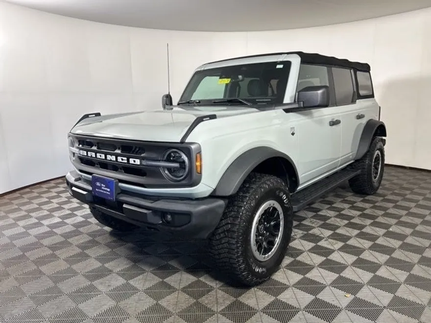 2022 Ford Bronco Big Bend photo 1