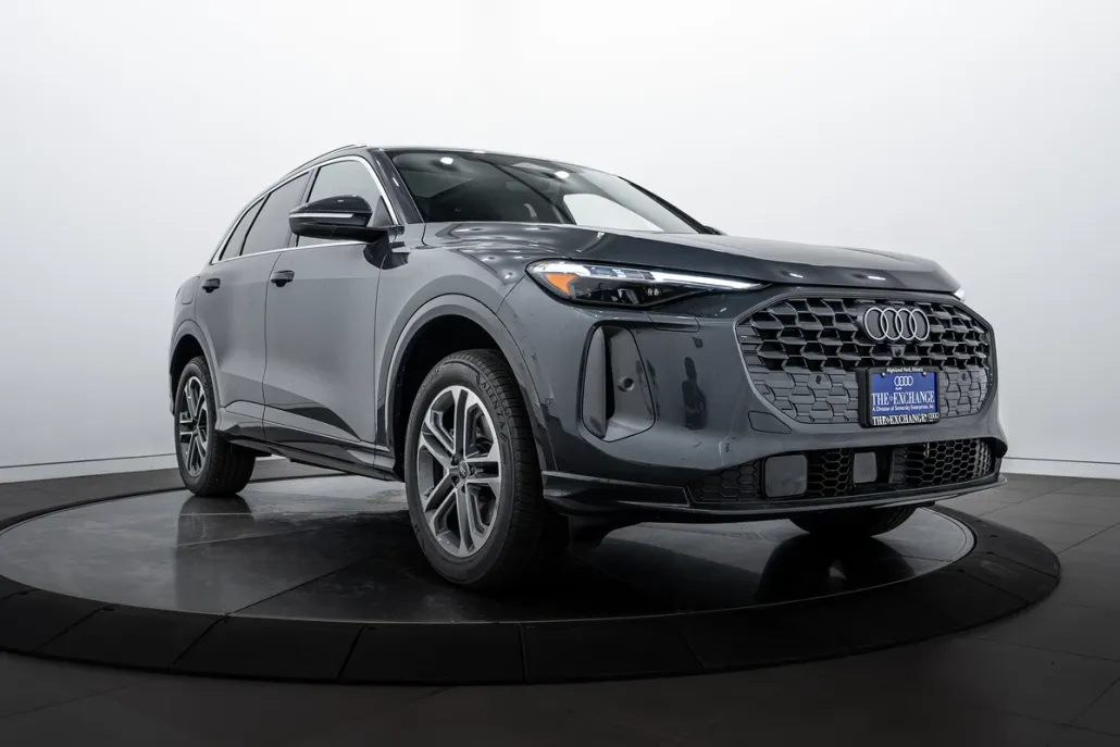 2025 Audi Q5 Premium Plus photo 1