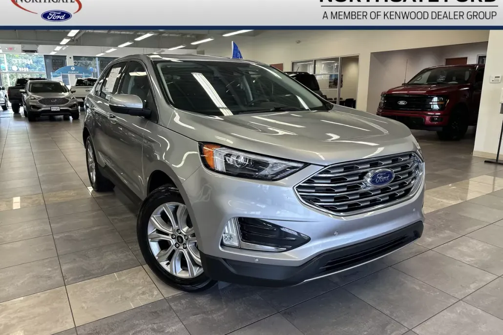 2024 Ford Edge Titanium photo 1