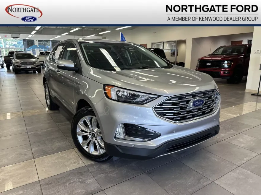 2024 Ford Edge Titanium photo 1