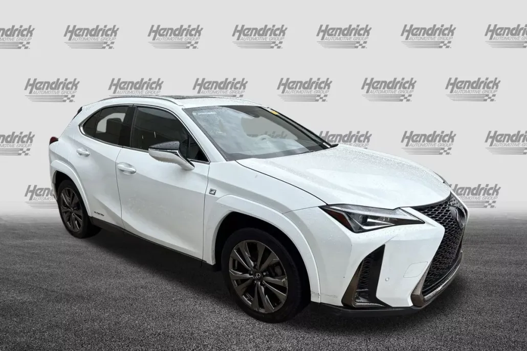 2022 Lexus UX 250h F SPORT photo 1