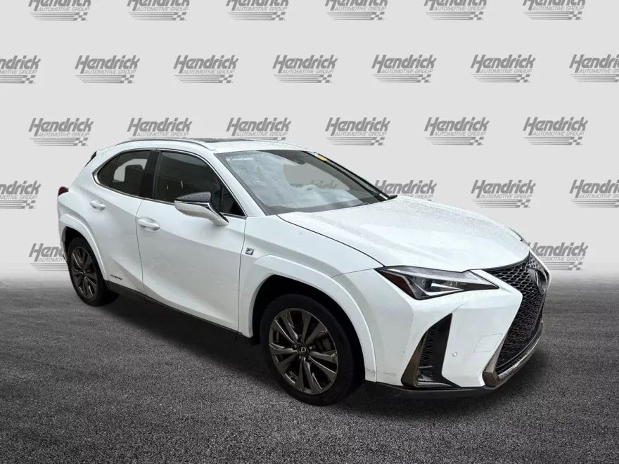 2022 Lexus UX 250h F SPORT photo 1