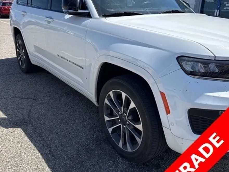 2021 Jeep Grand Cherokee Overland photo 1