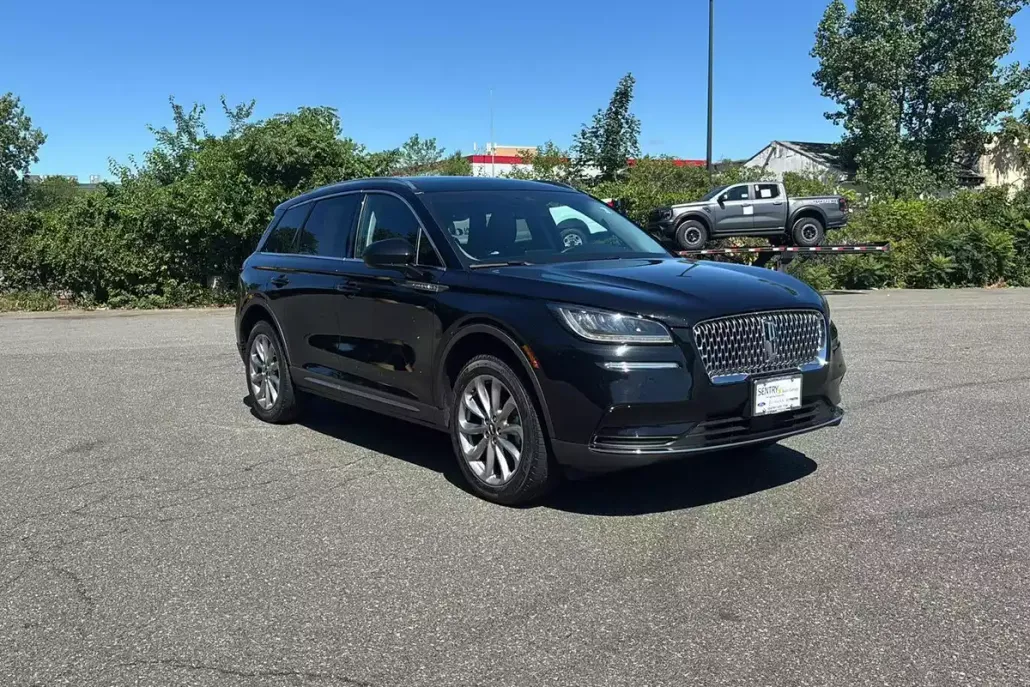 2022 Lincoln Corsair Standard photo 1