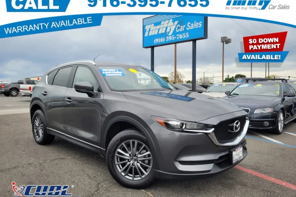 2017 Mazda CX-5 Touring photo 1