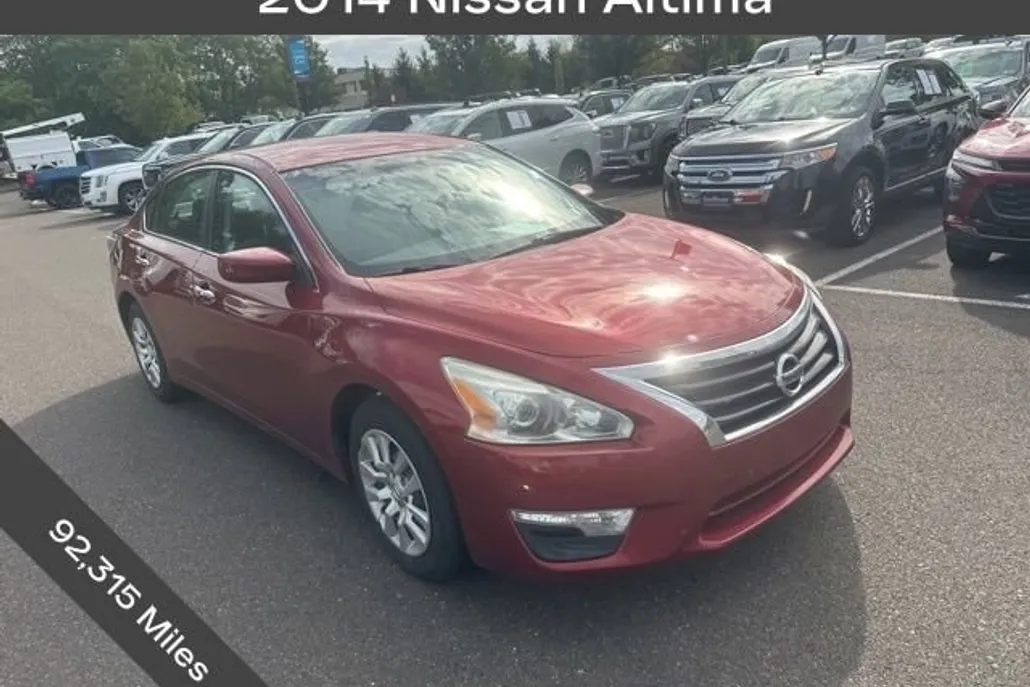 2014 Nissan Altima 2.5 S photo 1