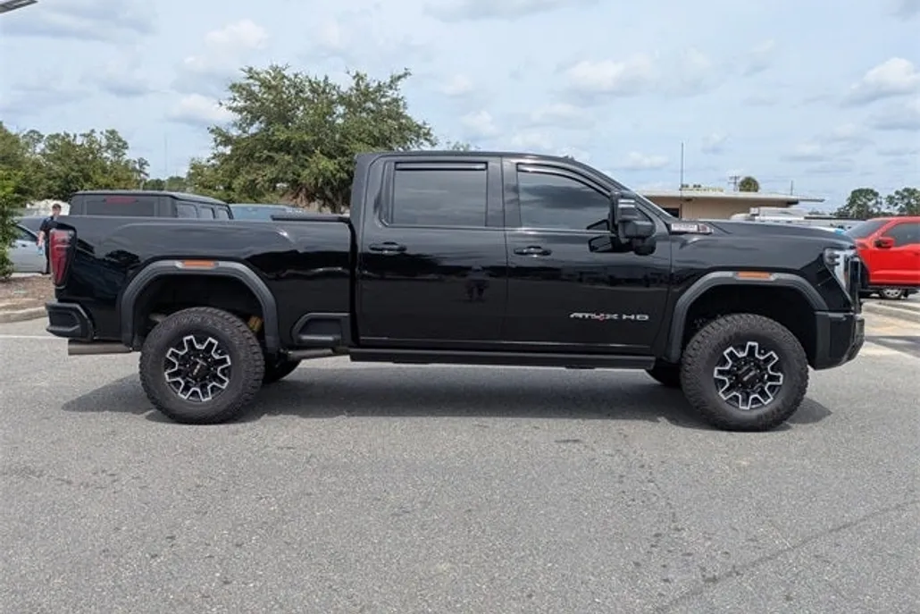 2024 Gmc Sierra HD AT4X photo 1