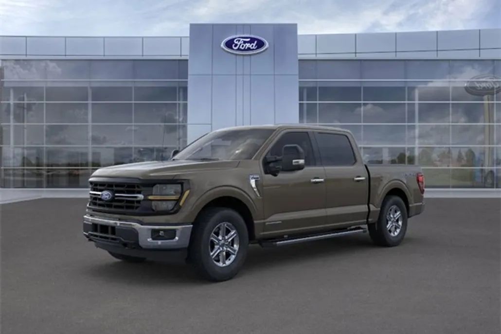 2025 Ford F-150 XLT photo 1