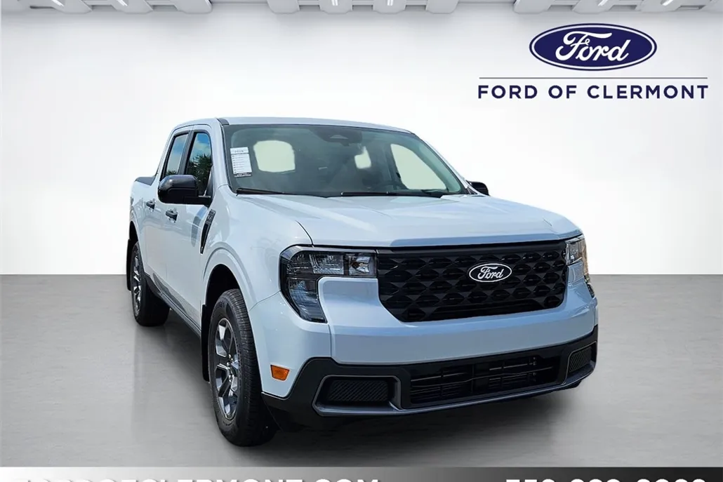 2025 Ford Maverick XLT photo 1