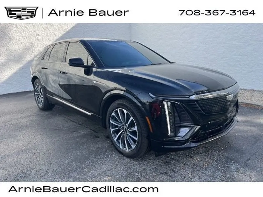 2024 Cadillac Lyriq Sport photo 1