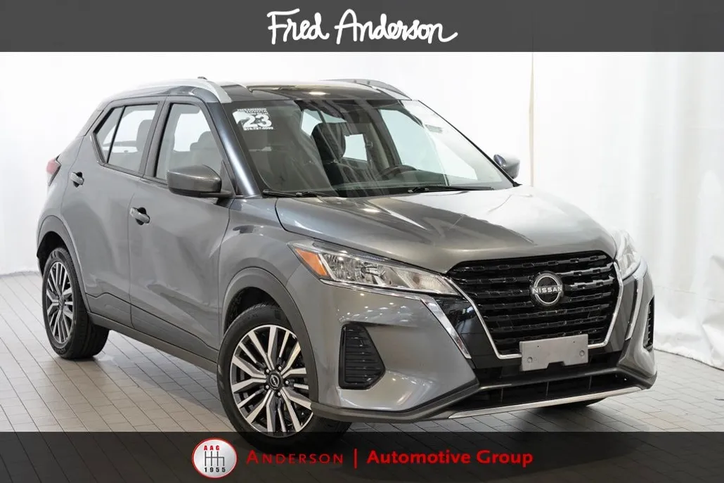 2023 Nissan Kicks SV photo 1