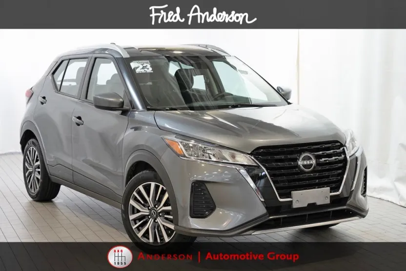 2023 Nissan Kicks SV photo 1