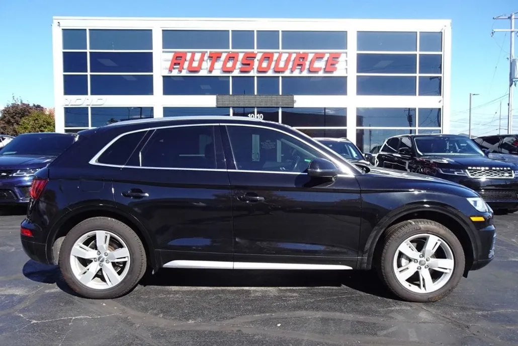 2018 Audi Q5 2.0T Premium Plus photo 1