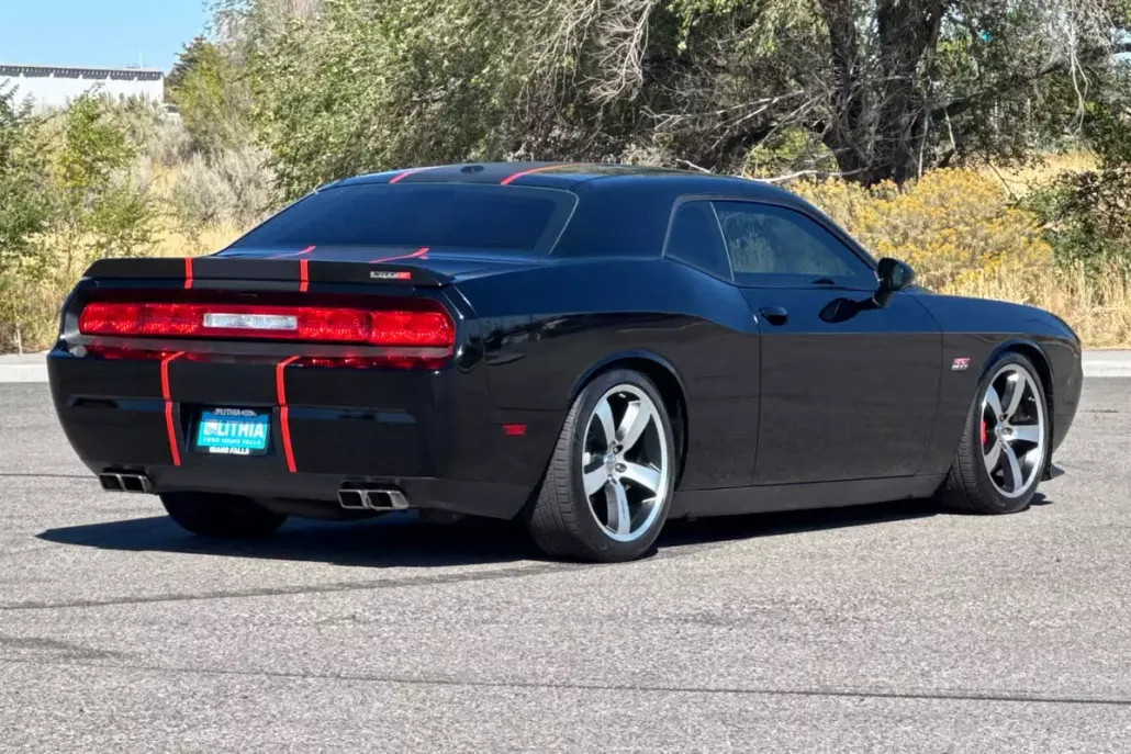 2012 Dodge Challenger SRT8 392 photo 1