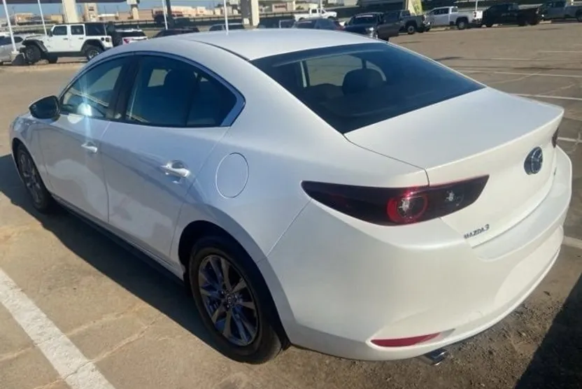 2025 Mazda Mazda3 2.5 s photo 1
