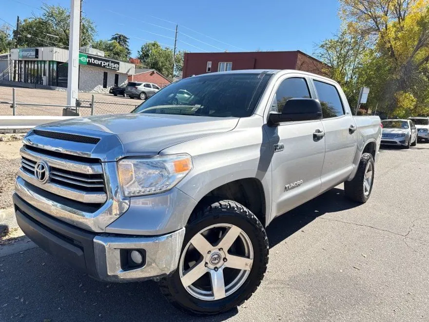 2016 Toyota Tundra SR5 photo 1