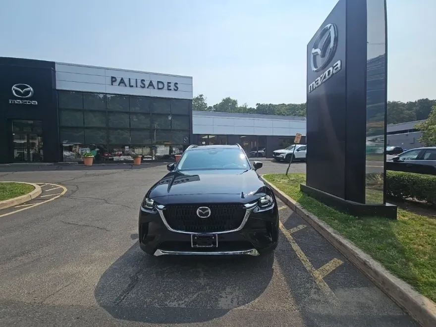 2024 Mazda CX-90 Premium photo 1