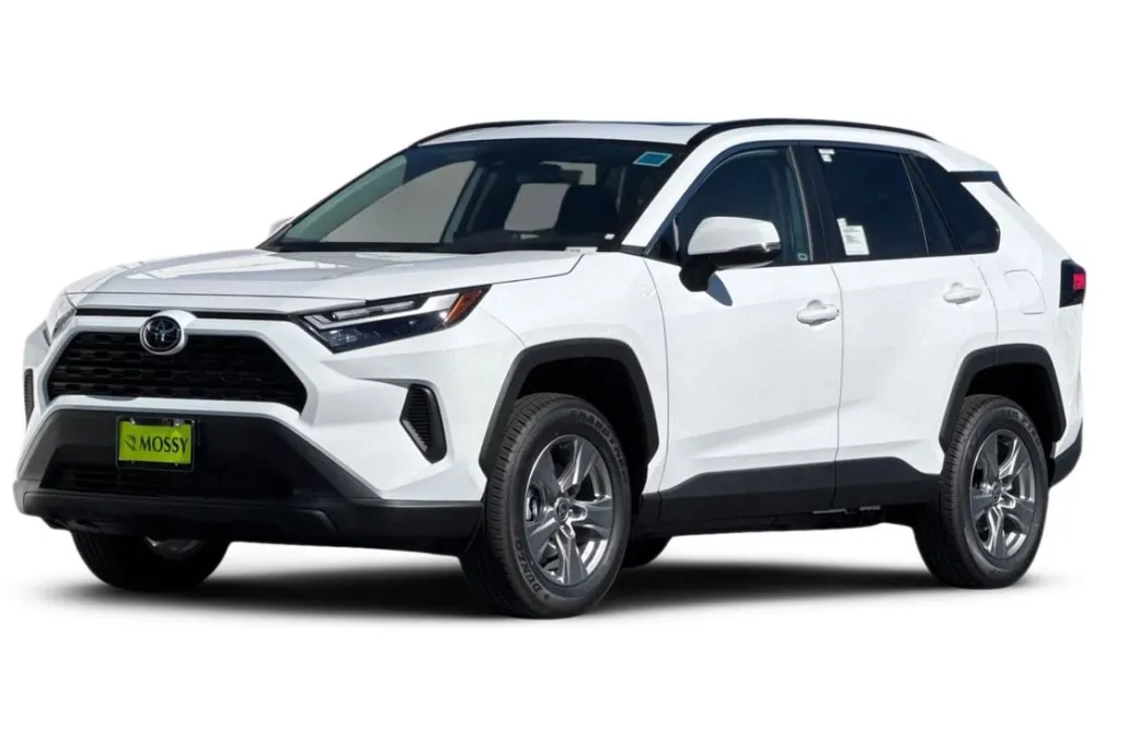2025 Toyota RAV4 XLE photo 1