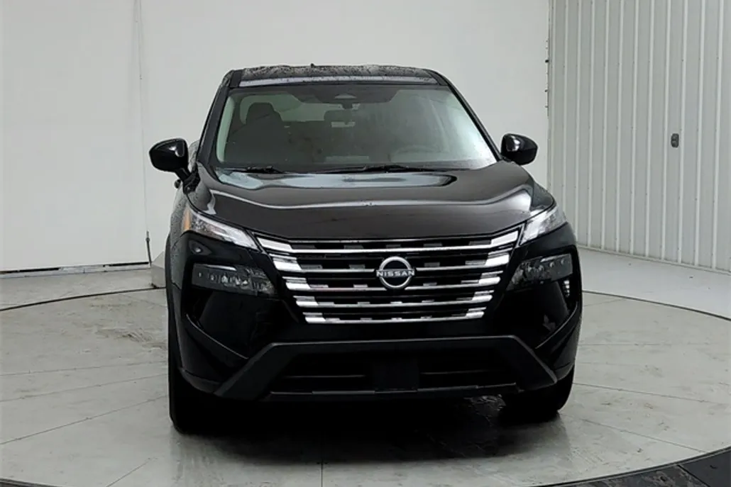 2025 Nissan Rogue SV photo 1
