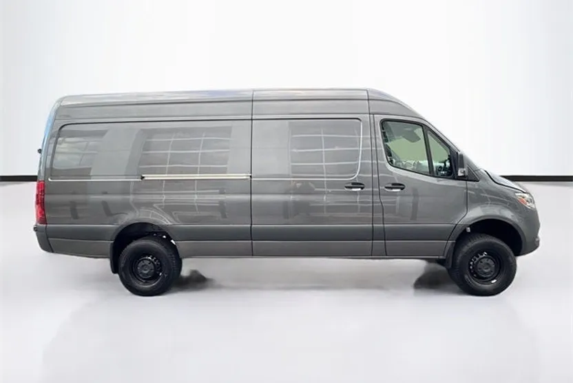 2023 Mercedes Benz Sprinter 2500 170 WB photo 1