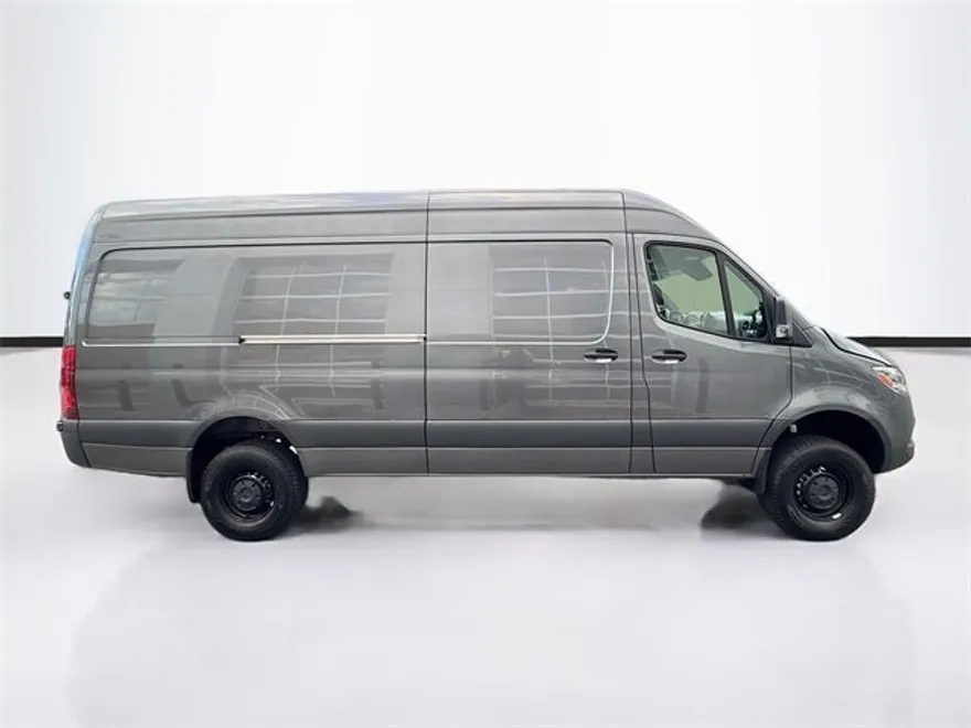 2023 Mercedes Benz Sprinter 2500 170 WB photo 1