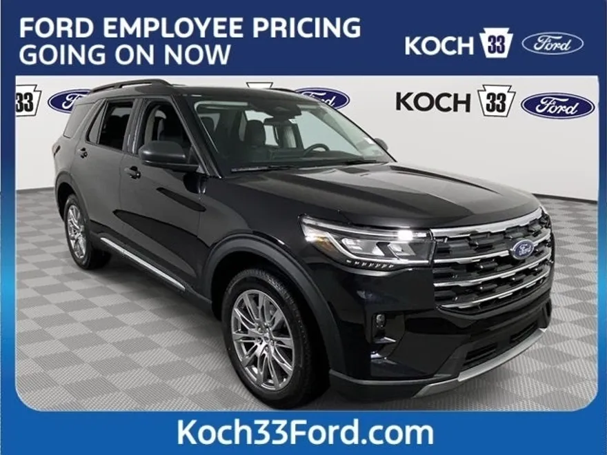 2025 Ford Explorer photo 1