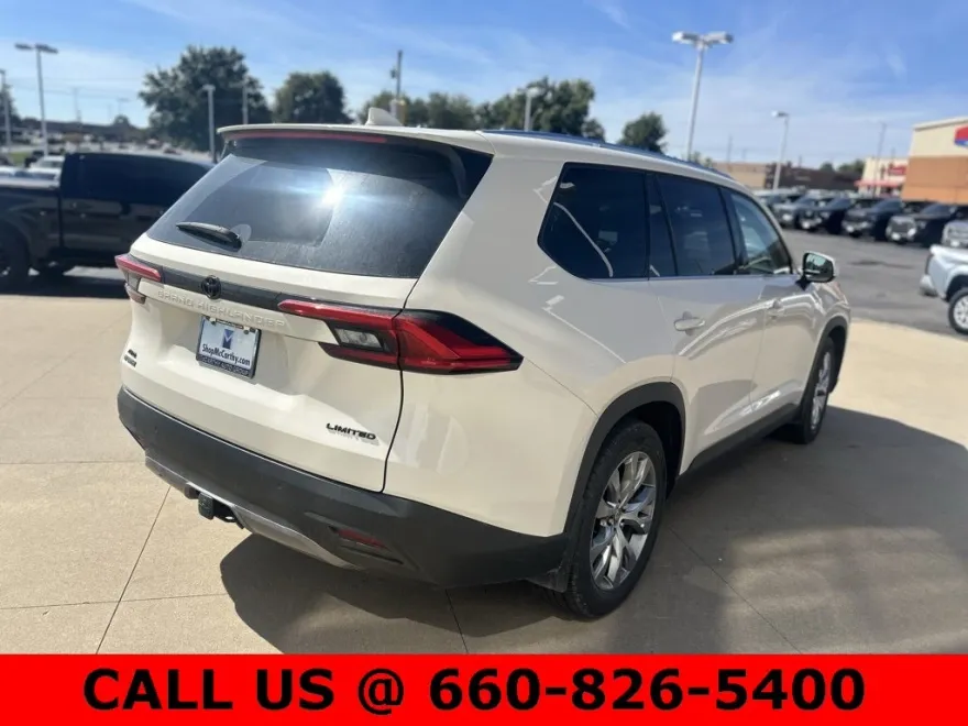 2024 Toyota Grand Highlander Limited photo 1