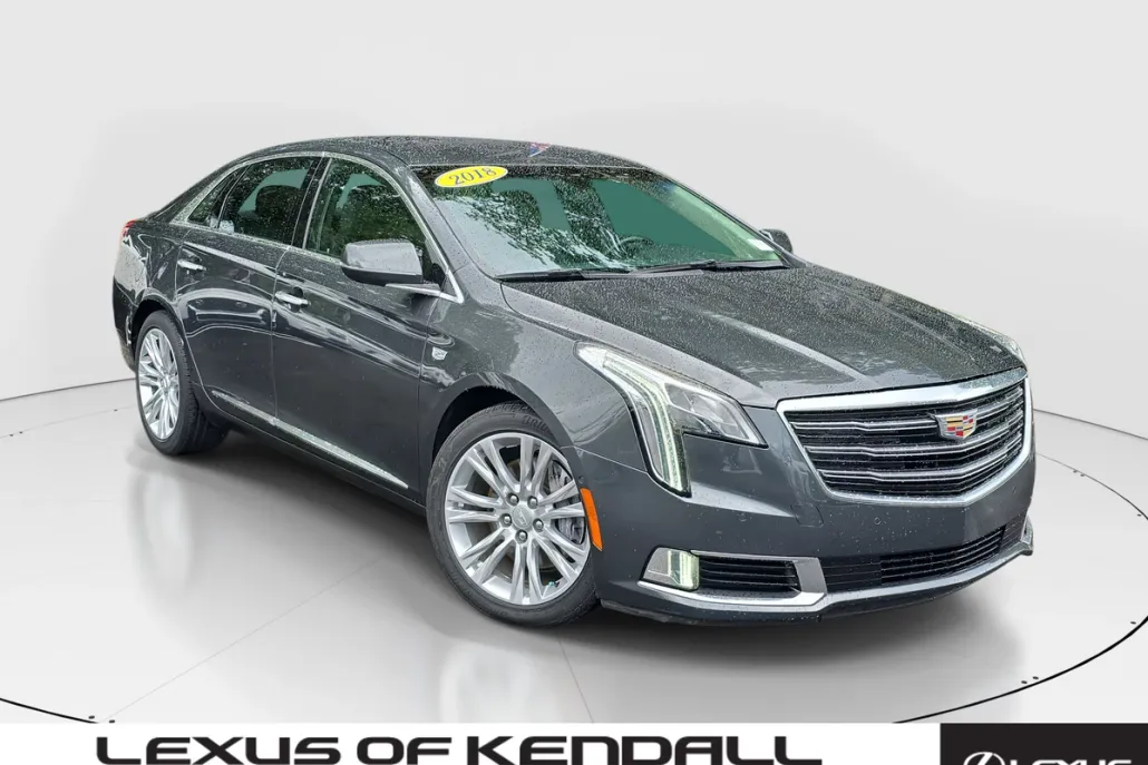 2018 Cadillac XTS Luxury photo 1