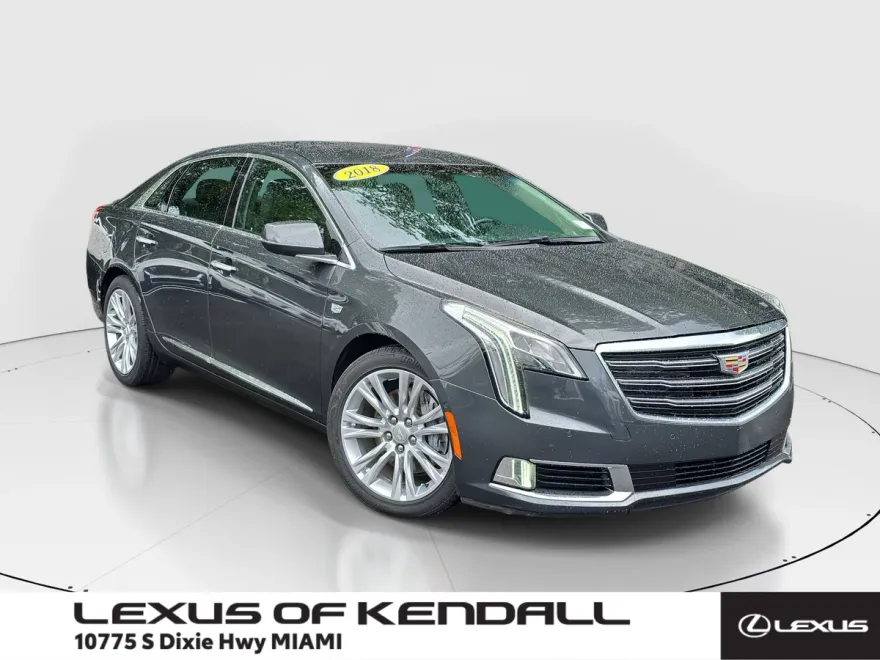 2018 Cadillac XTS Luxury photo 1