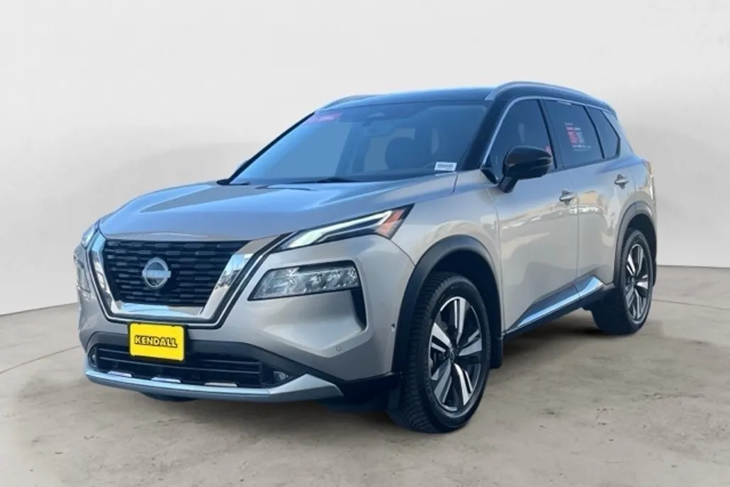 2022 Nissan Rogue Platinum photo 1