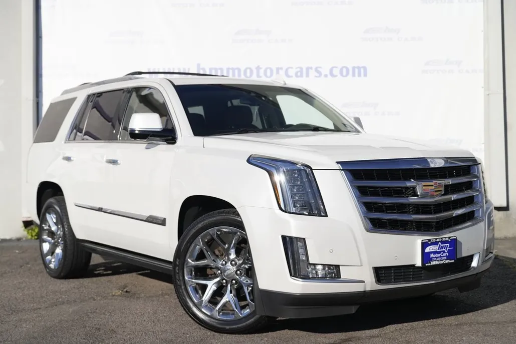 2016 Cadillac Escalade Premium photo 1