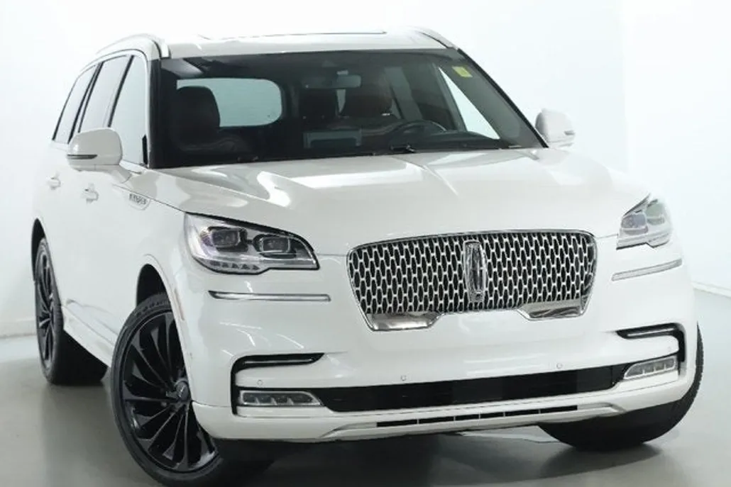 2021 Lincoln Aviator Reserve photo 1
