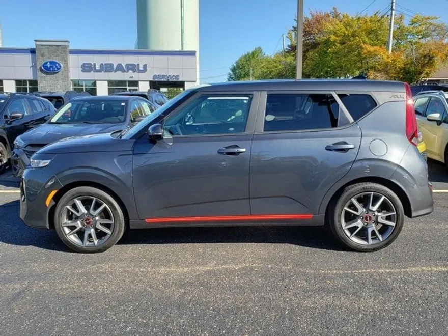2022 Kia Soul GT-Line photo 1