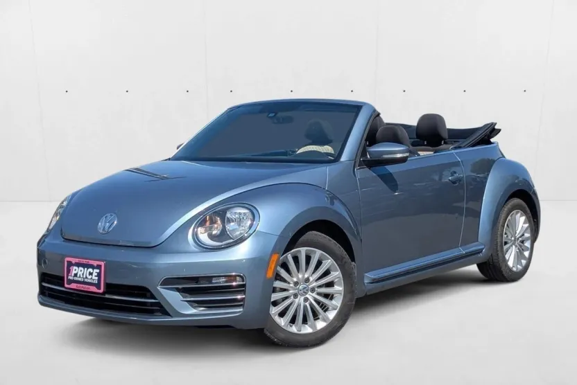 2019 Volkswagen Beetle S photo 1