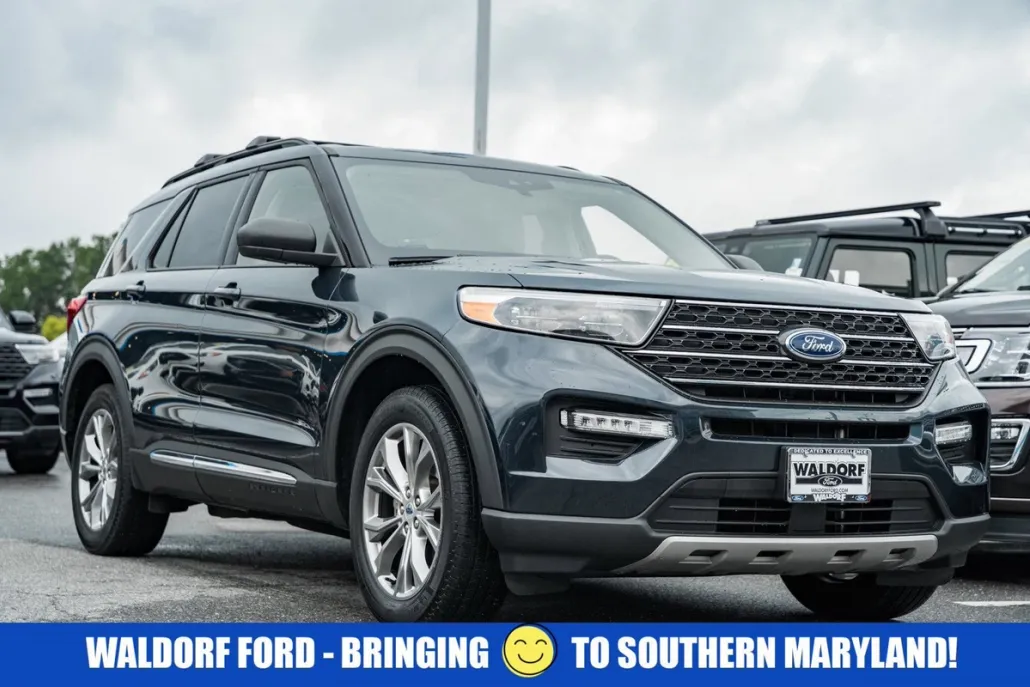 2022 Ford Explorer XLT photo 1