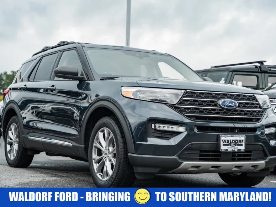 2022 Ford Explorer XLT photo 1