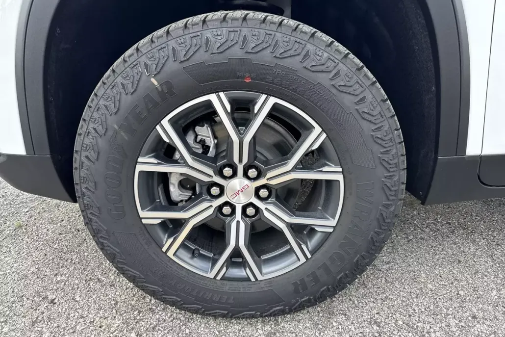 2026 Gmc Acadia AT4 photo 1