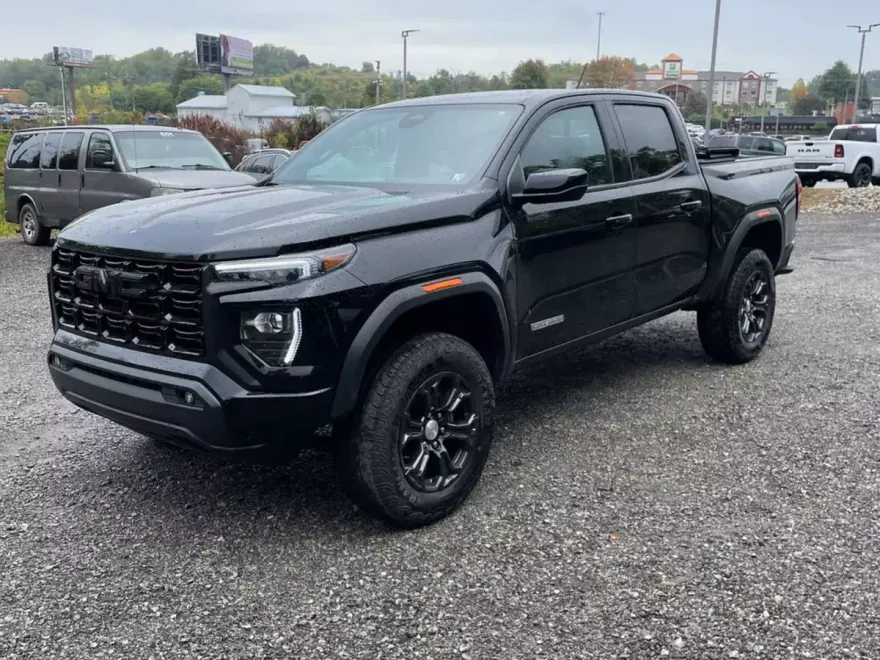 2024 Gmc Canyon Elevation photo 1