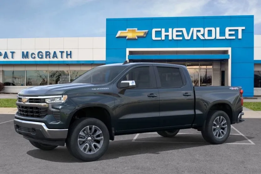 2026 Chevrolet Silverado 1500 LT photo 1