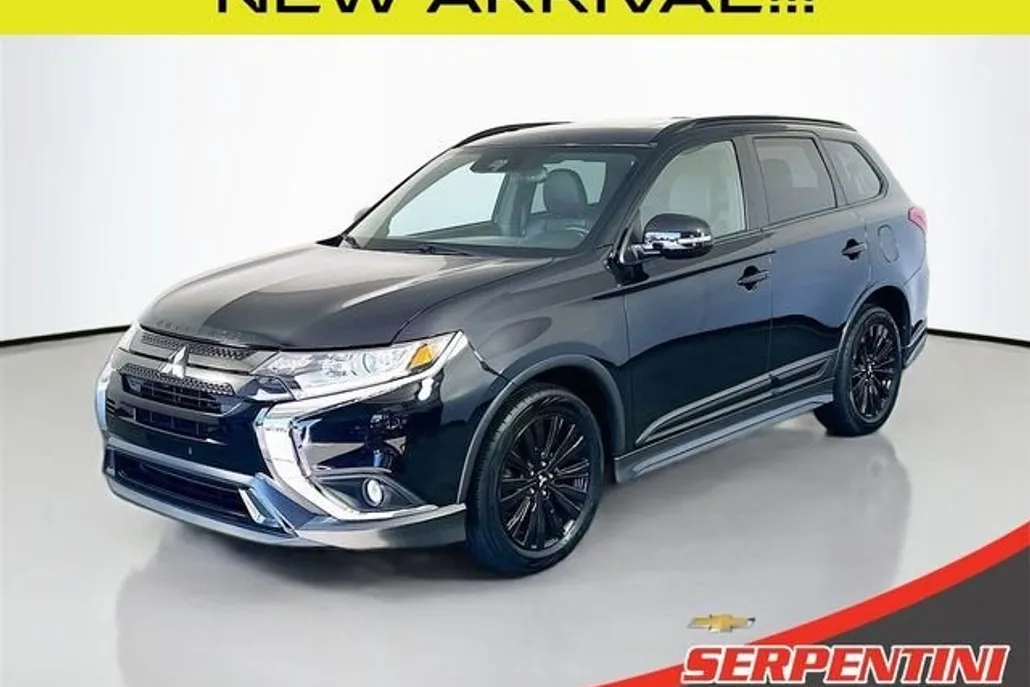 2020 Mitsubishi Outlander ES photo 1