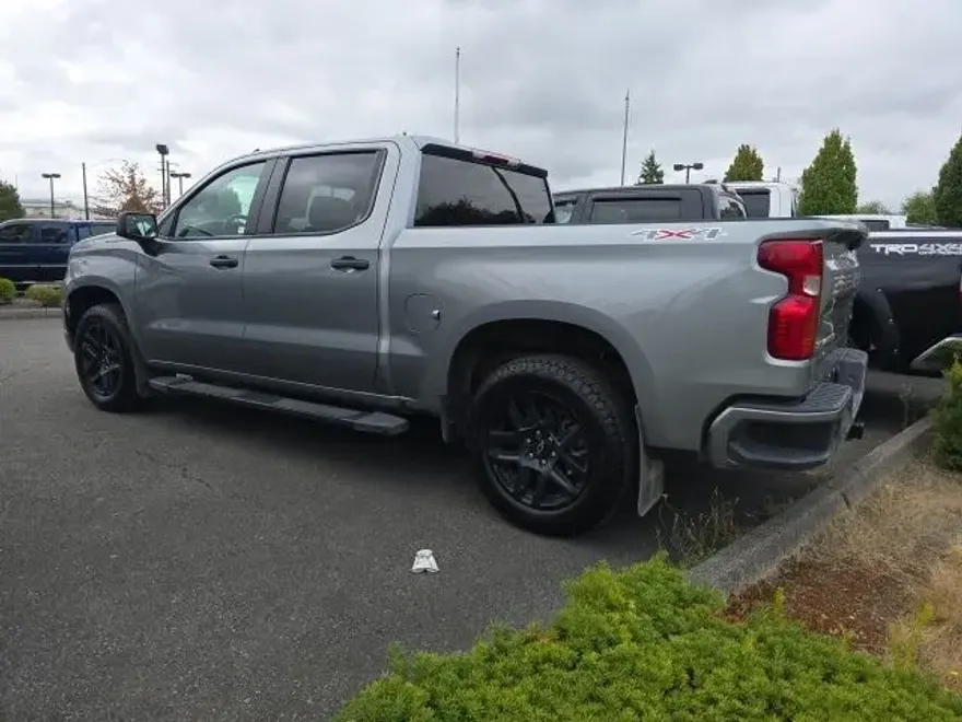 2023 Chevrolet Silverado 1500 Custom photo 1