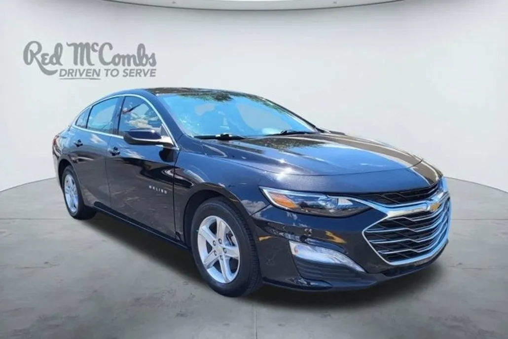 2024 Chevrolet Malibu 1LT photo 1
