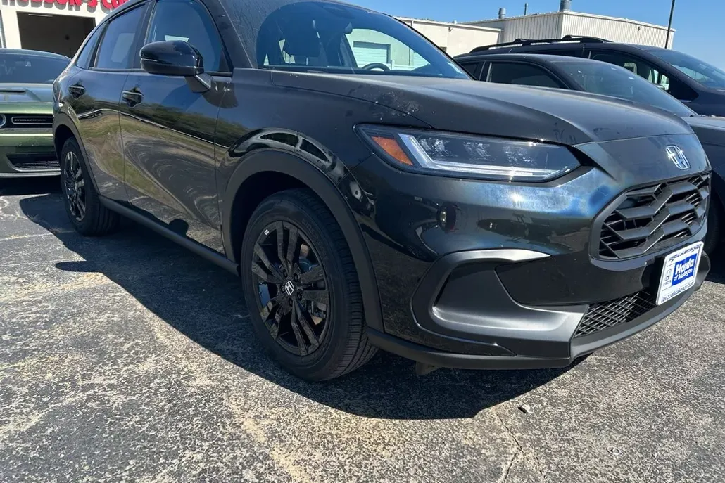 2026 Honda HR-V Sport photo 1
