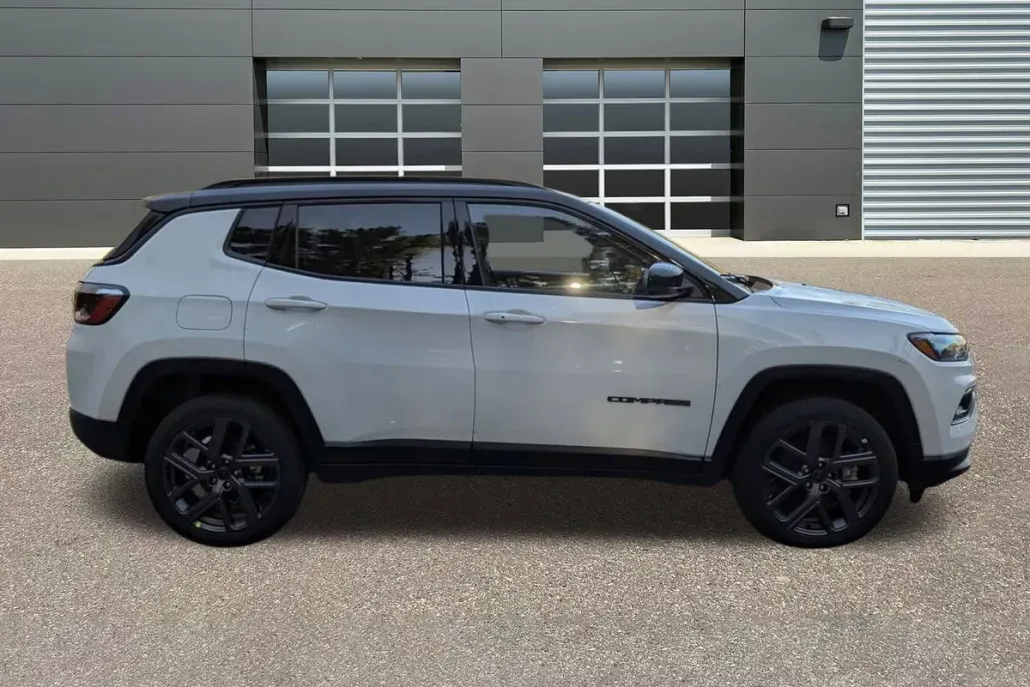 2026 Jeep Compass Limited Altitude photo 1