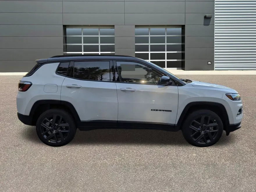 2026 Jeep Compass Limited Altitude photo 1