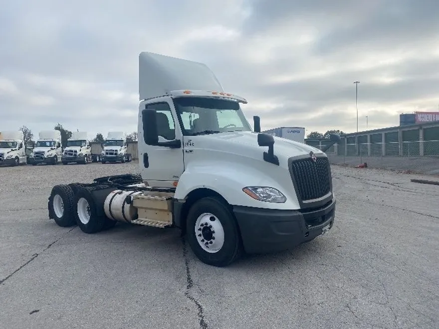 2020 International LT625 LT photo 1
