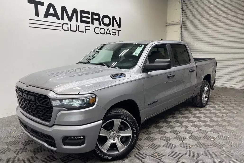 2025 Ram 1500 Tradesman photo 1