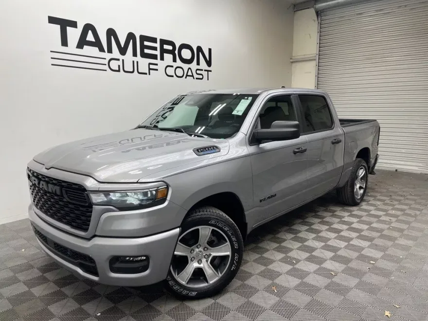 2025 Ram 1500 Tradesman photo 1