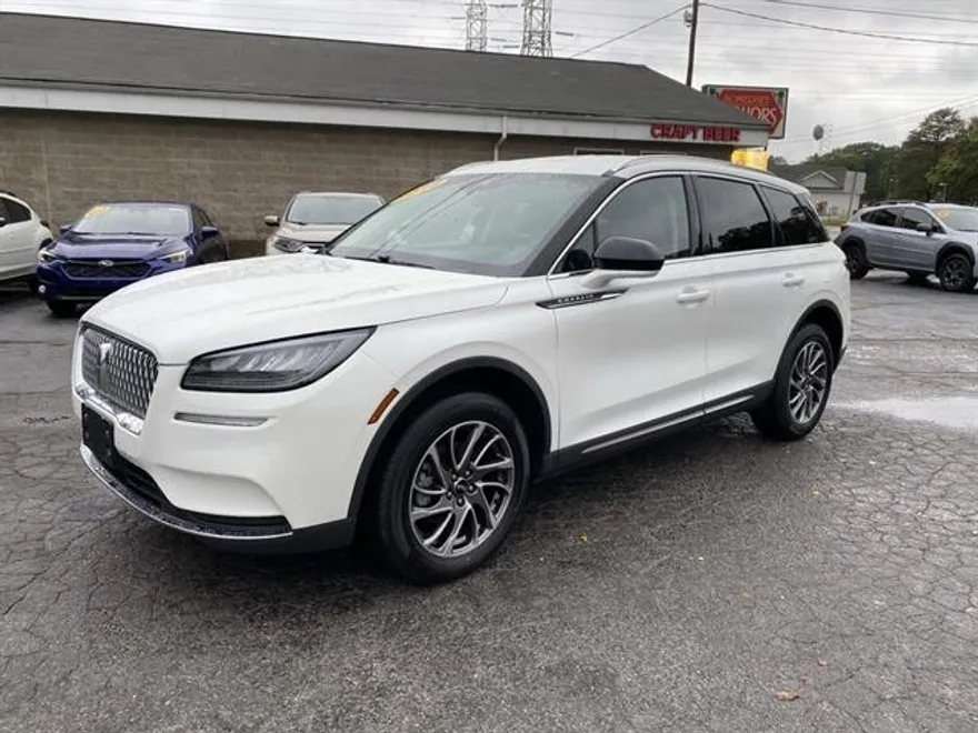 2022 Lincoln Corsair Standard photo 1