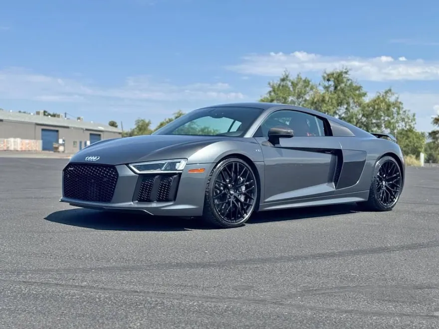 2018 Audi R8 5.2 V10 Plus photo 1